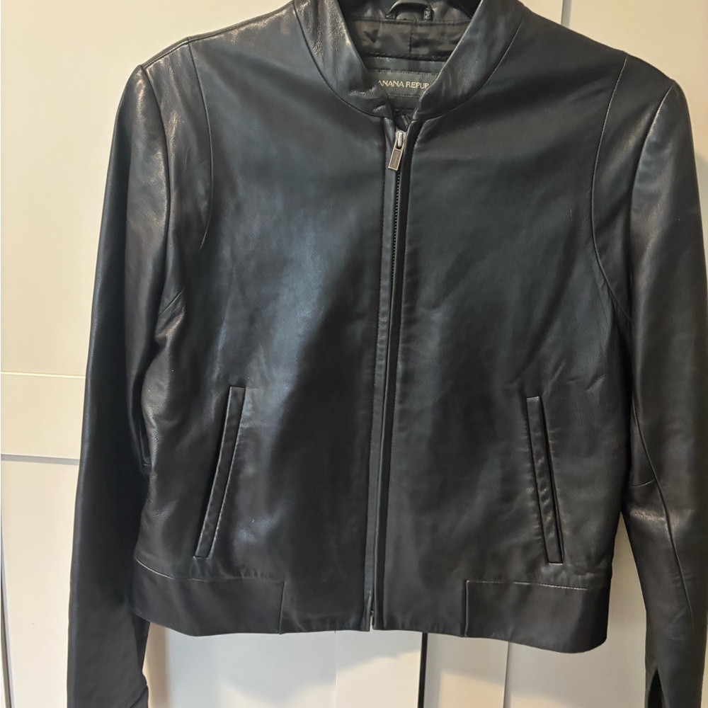 EUC Banana Republic Genuine Leather Jacket- size small